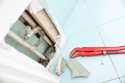 Leaking-Pipe-inside-wall-min