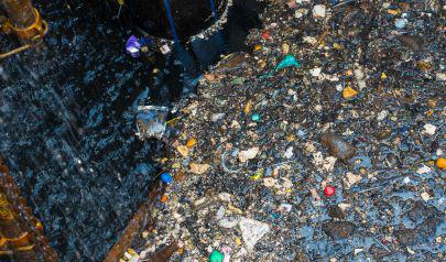 Sewage Emergency? Don't Let Holiday Cheer Turn into a Nightmare!