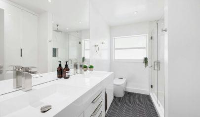 Why Grout, Caulk, and Tile Seams Become Mold Hotspots in Bathrooms