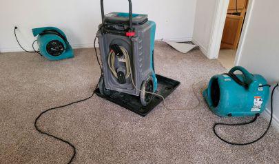 Daisy-Chaining Air Movers: The Physics of Duluth Water Mitigation