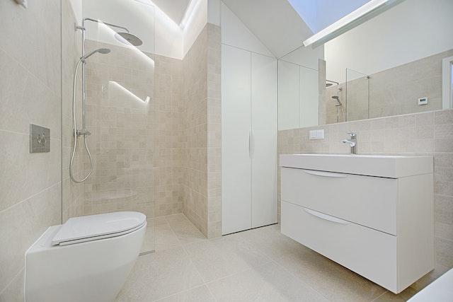 Why Does My Bathroom Smell Like Sewage?
