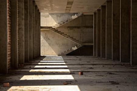 Should you seal your concrete floor to prevent moisture? Pros and cons