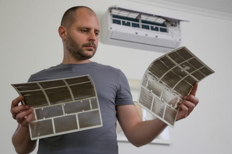 inspecting-moldy-vents.jpg