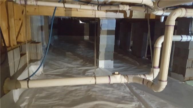 Clean crawlspace