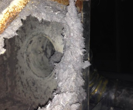 Dirty air duct cleaning