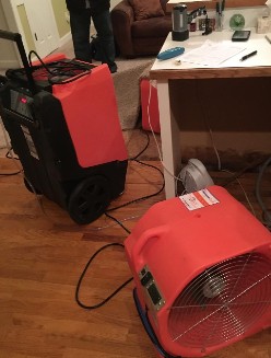Water damage drying or cleaning machines
